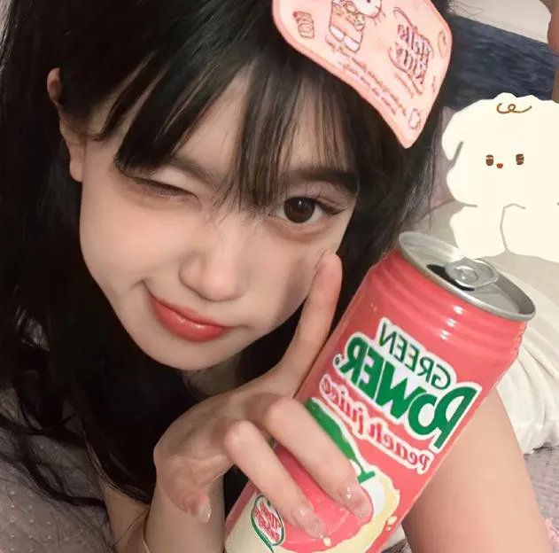 暴蜂尼亚 封面